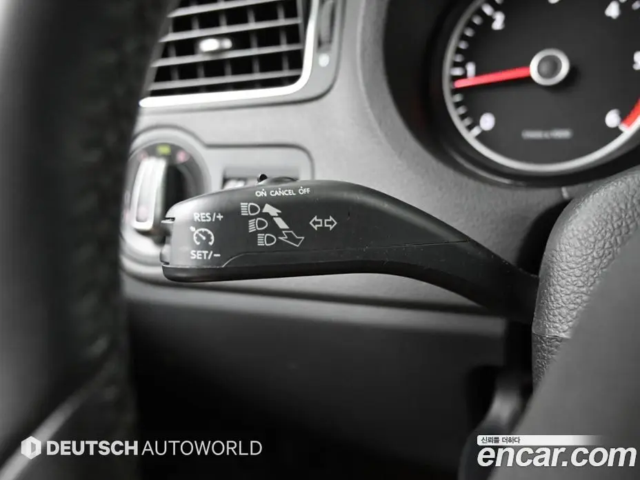 Volkswagen Polo 2014 1.6 автомат (гидро), фото 15