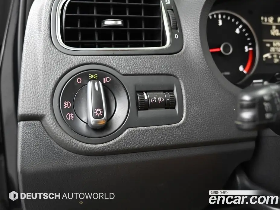Volkswagen Polo 2014 1.6 автомат (гидро), фото 16