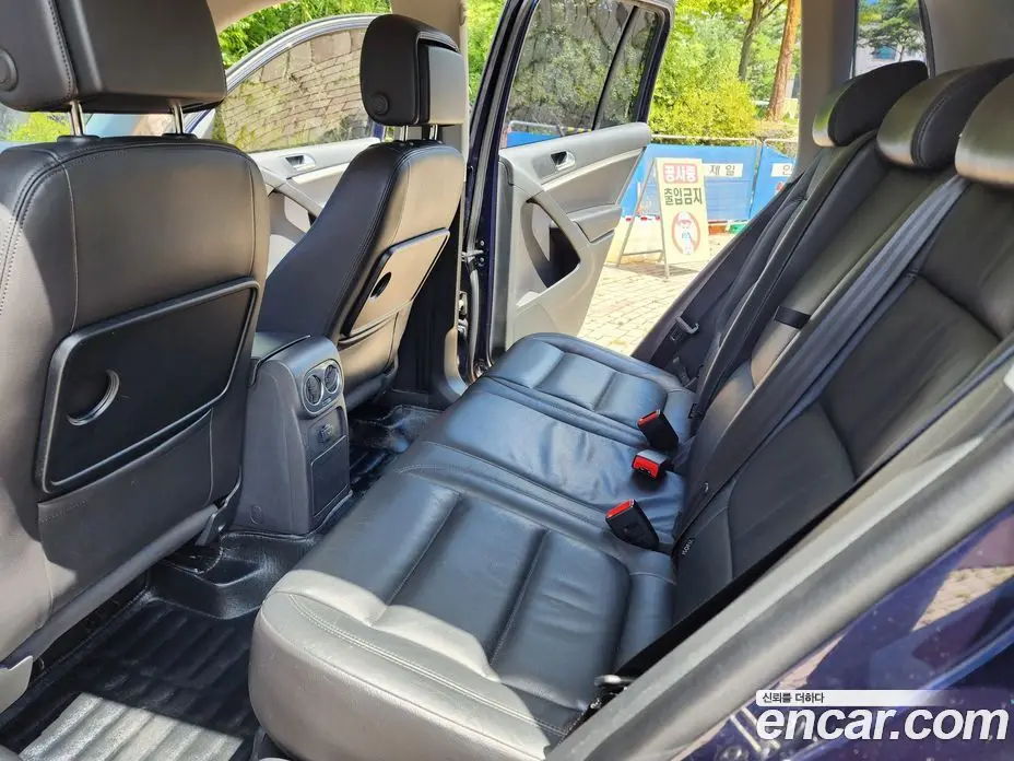 Volkswagen Tiguan 2015 2.0 автомат (гидро), фото 12