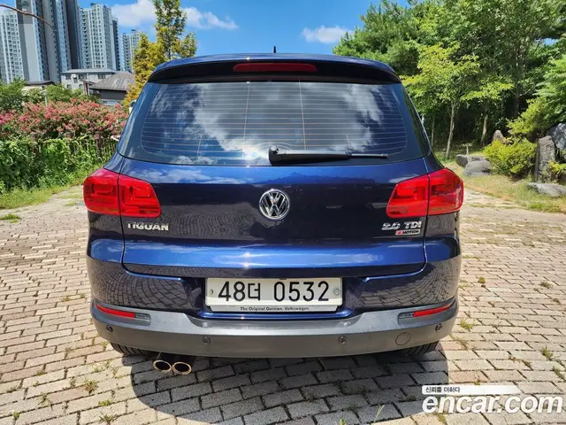 Volkswagen Tiguan 2015 2.0 автомат (гидро), миниатюра 5