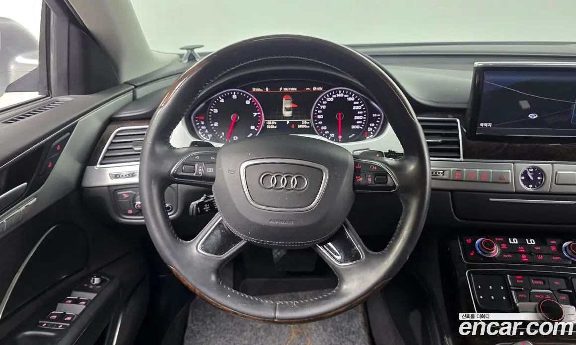 Audi A8 2014 4.0 автомат (гидро), фото 13