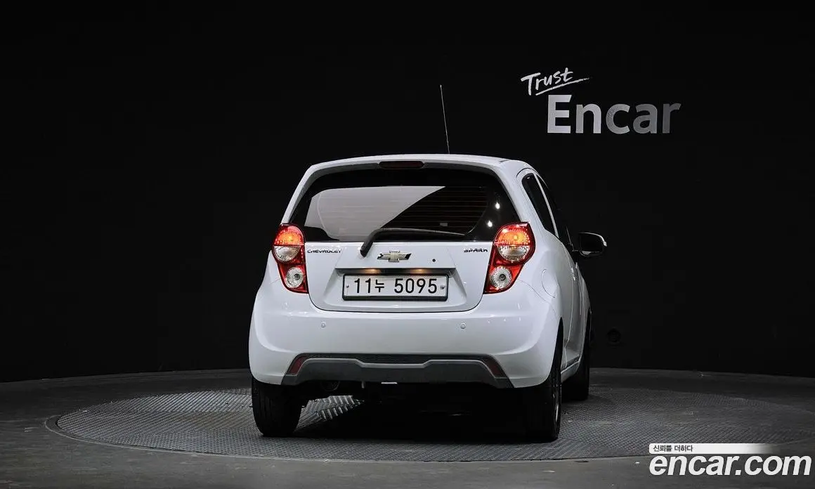 Chevrolet Spark 2015 1.0 автомат (гидро), фото 4 Chevrolet Spark 2015 1.0 автомат (гидро), фото 4