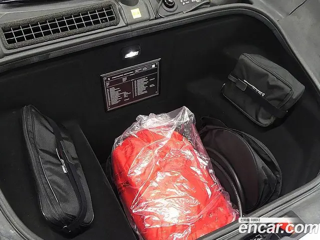 Ferrari 296 2023 3.0 автомат (гидро), миниатюра 9 Ferrari 296 2023 3.0 автомат (гидро), миниатюра 9