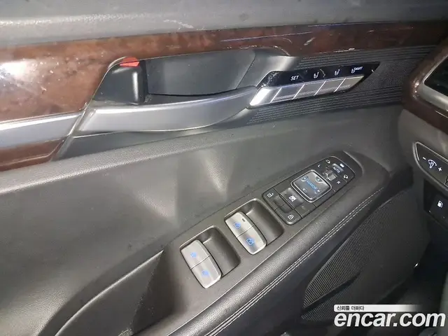 Genesis EQ900 2016 3.8 автомат (гидро), миниатюра 12