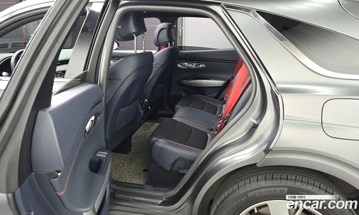 Genesis GV70 2021 2.5 автомат (гидро), фото 11 Genesis GV70 2021 2.5 автомат (гидро), фото 11