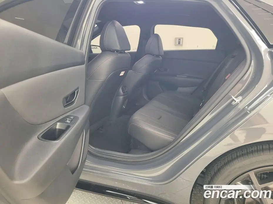 Hyundai Avante 2025 1.6 автомат (гидро), фото 18