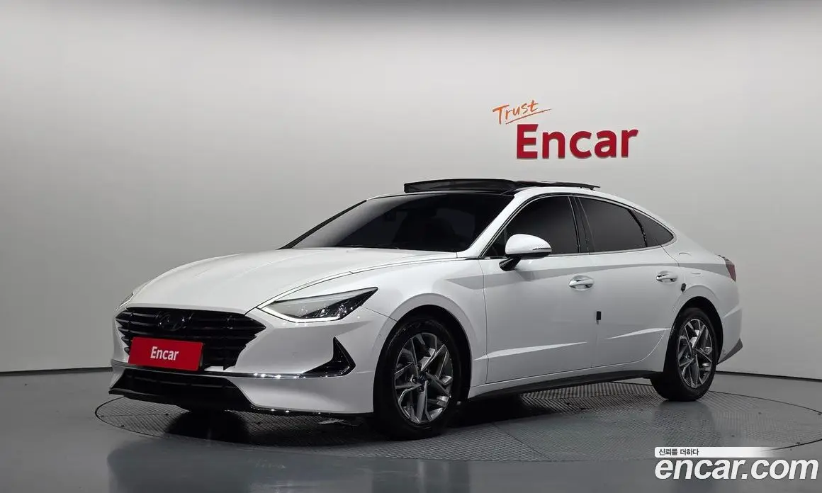 Hyundai Sonata 2019 2.0 автомат (гидро), фото 1 Hyundai Sonata 2019 2.0 автомат (гидро), фото 1
