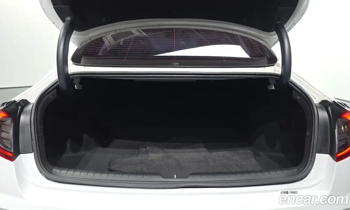 Hyundai Sonata 2019 2.0 автомат (гидро), фото 20 Hyundai Sonata 2019 2.0 автомат (гидро), фото 20