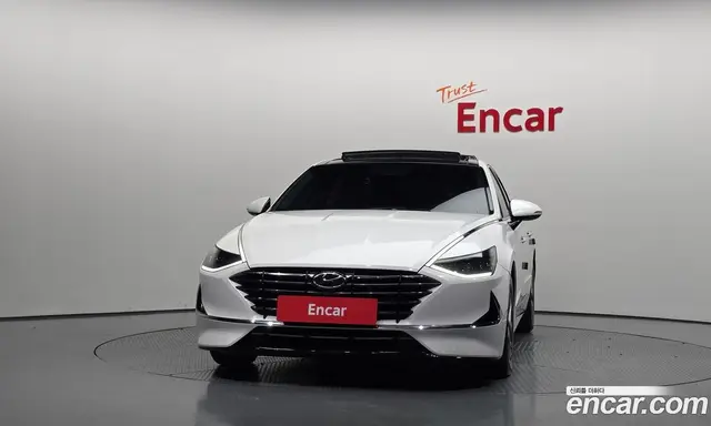 Hyundai Sonata 2019 2.0 автомат (гидро), миниатюра 3 Hyundai Sonata 2019 2.0 автомат (гидро), миниатюра 3