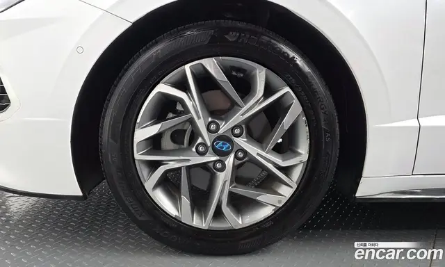 Hyundai Sonata 2019 2.0 автомат (гидро), миниатюра 5 Hyundai Sonata 2019 2.0 автомат (гидро), миниатюра 5
