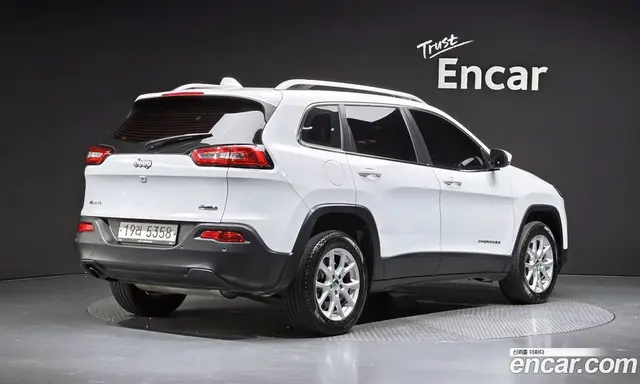 Jeep Cherokee 2017 2.4 автомат (гидро), миниатюра 2
