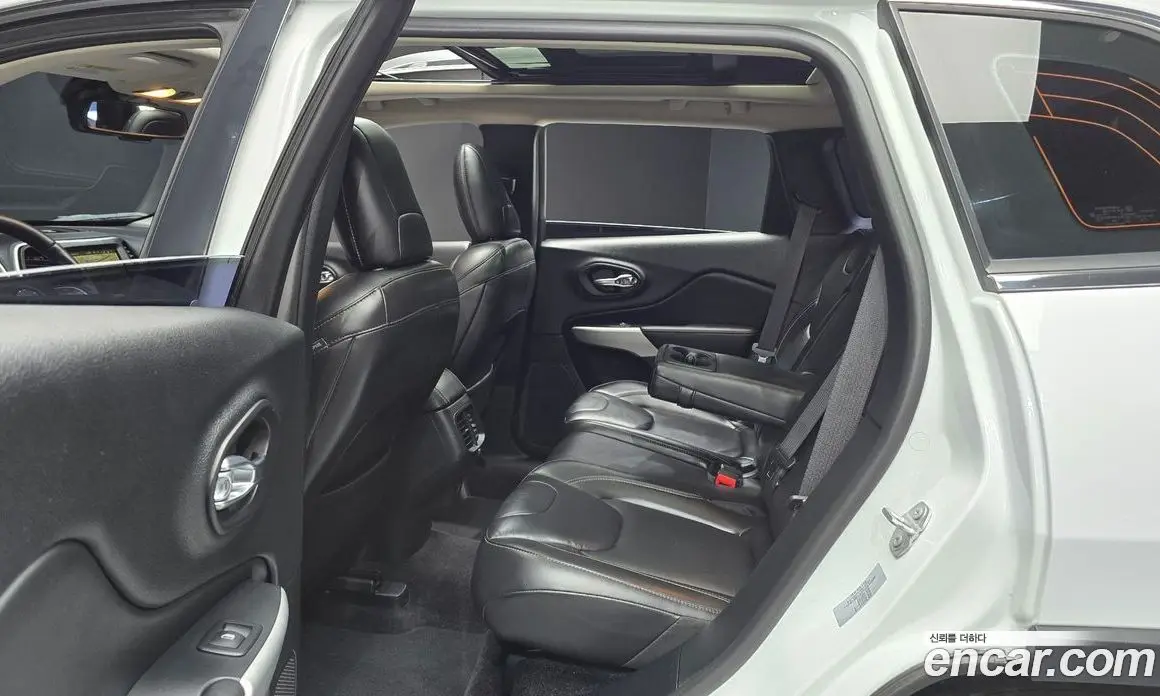 Jeep Cherokee 2017 2.4 автомат (гидро), фото 12