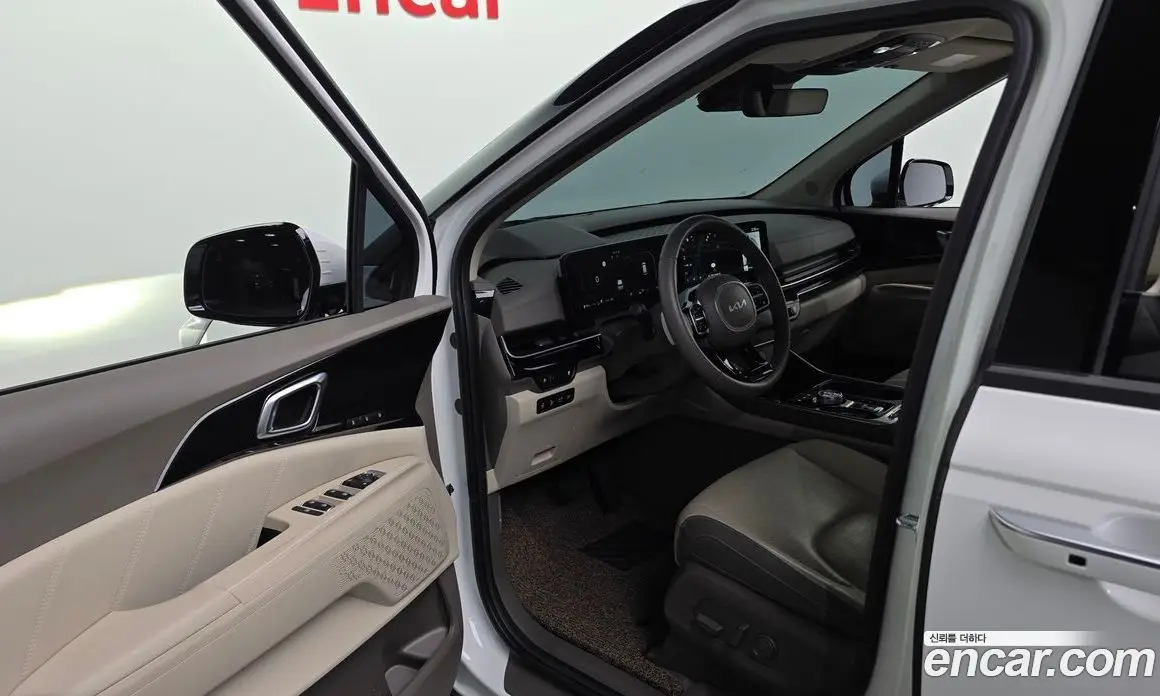 Kia Carnival 2024 1.6 автомат (гидро), фото 10 Kia Carnival 2024 1.6 автомат (гидро), фото 10