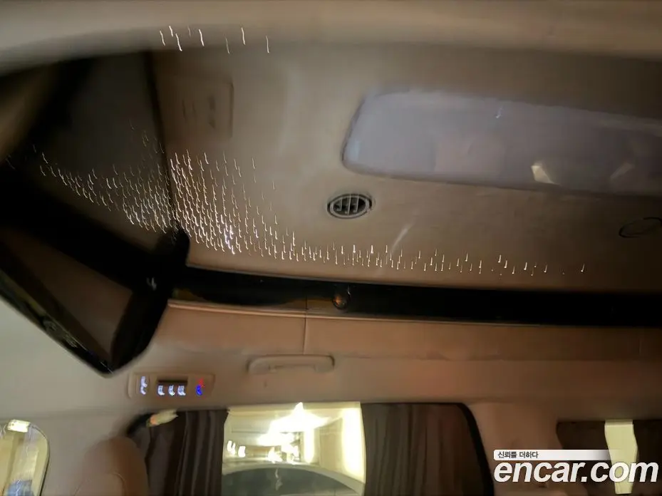 Kia Carnival 2025 1.6 автомат (гидро), фото 18