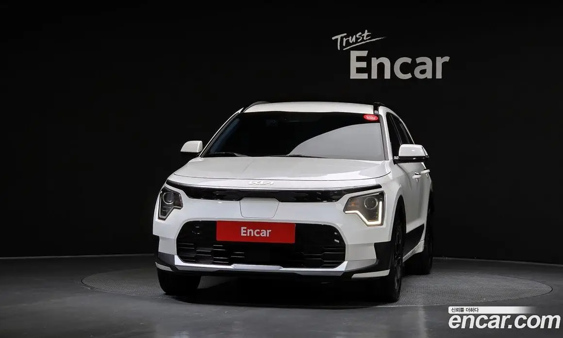 Kia Niro 2023 0.2 автомат (гидро), фото 3 Kia Niro 2023 0.2 автомат (гидро), фото 3