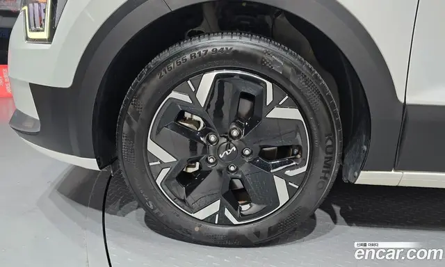 Kia Niro 2023 0.2 автомат (гидро), миниатюра 5 Kia Niro 2023 0.2 автомат (гидро), миниатюра 5