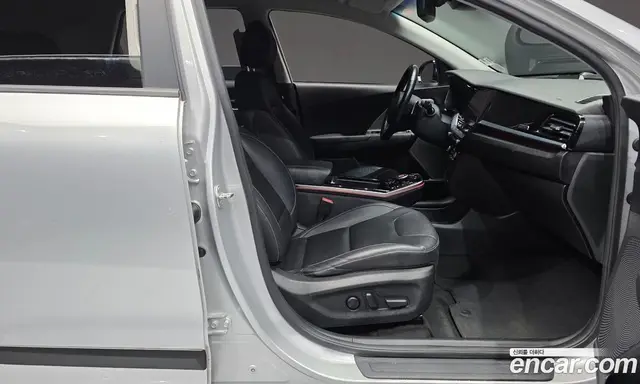 Kia Niro 2023 0.2 автомат (гидро), миниатюра 11
