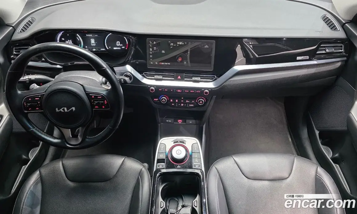 Kia Niro 2023 0.2 автомат (гидро), фото 7