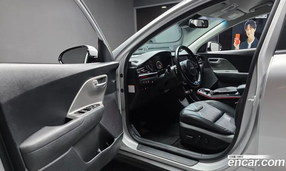 Kia Niro 2023 0.2 автомат (гидро), фото 10