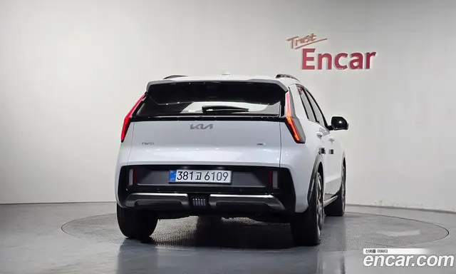 Kia Niro 2026 1.6 автомат (гидро), миниатюра 4