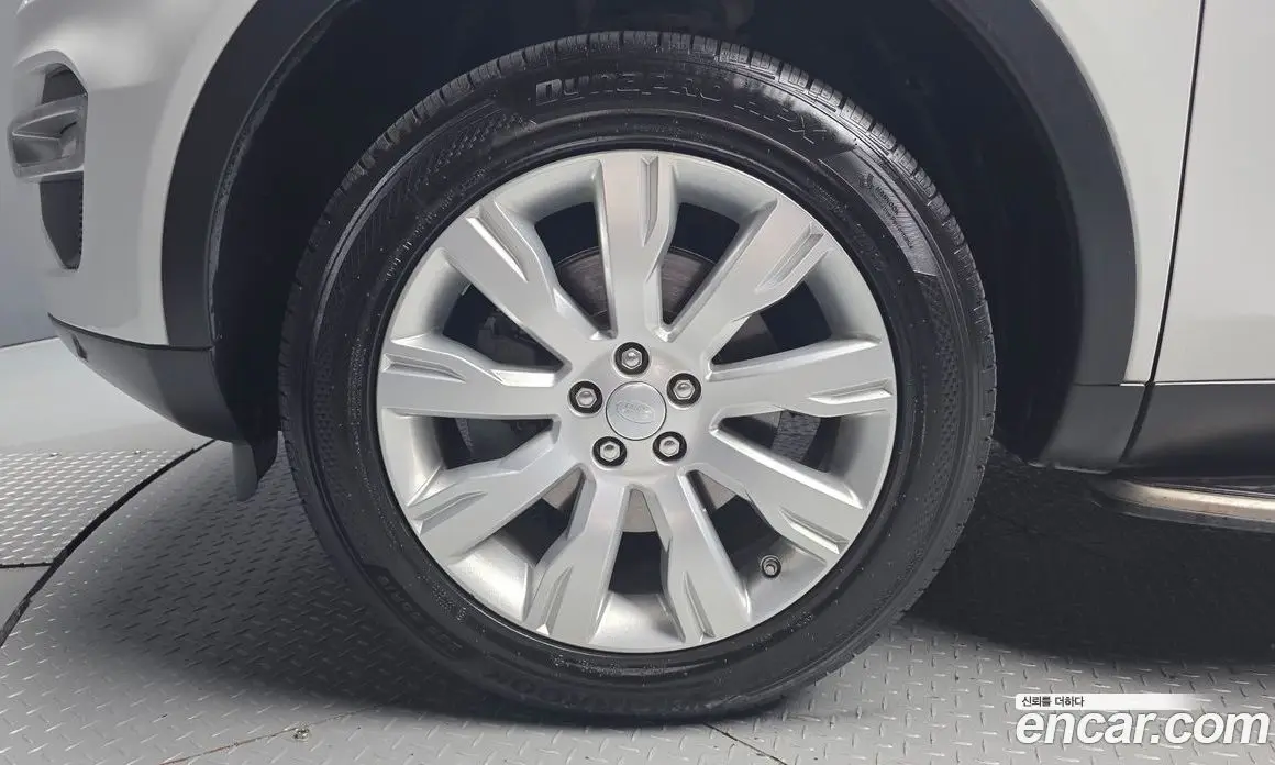 Land Rover Discovery Sport 2016 2.0 автомат (гидро), фото 5