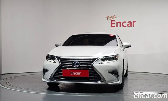 Lexus ES 2018 2.5 автомат (гидро), миниатюра 3