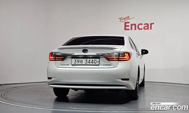 Lexus ES 2018 2.5 автомат (гидро), миниатюра 4