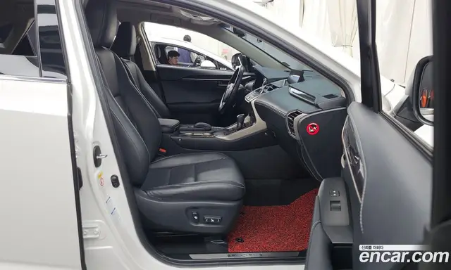 Lexus NX 2017 2.5 автомат (гидро), миниатюра 11