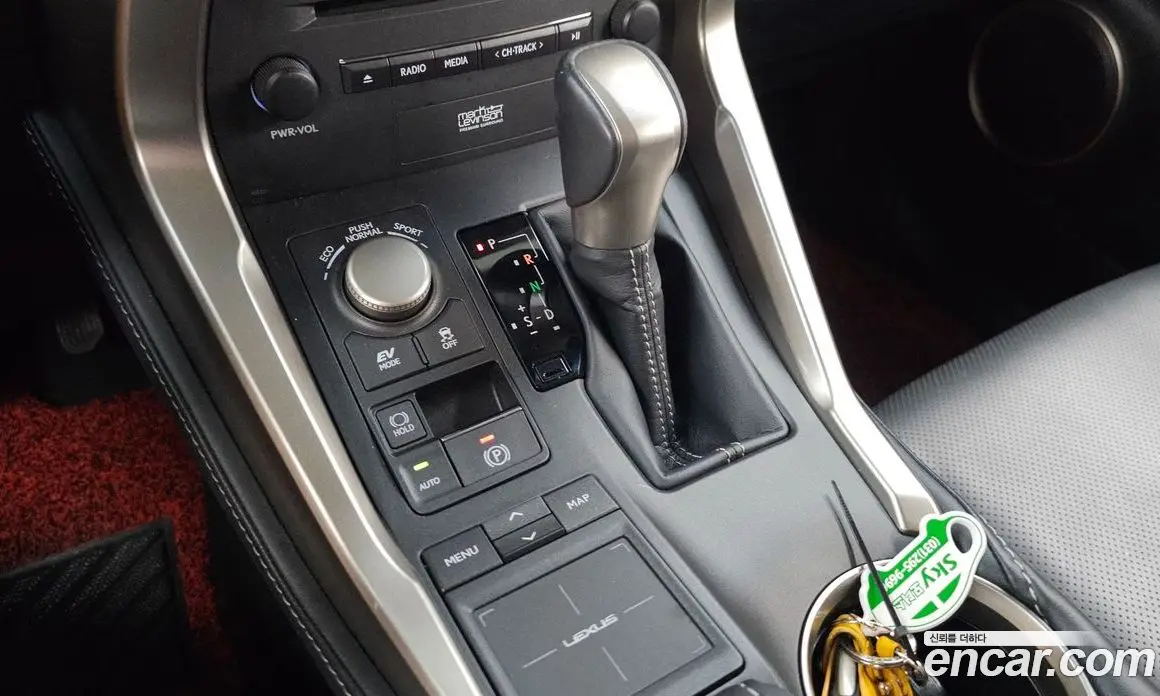 Lexus NX 2017 2.5 автомат (гидро), фото 9