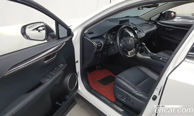 Lexus NX 2017 2.5 автомат (гидро), миниатюра 10