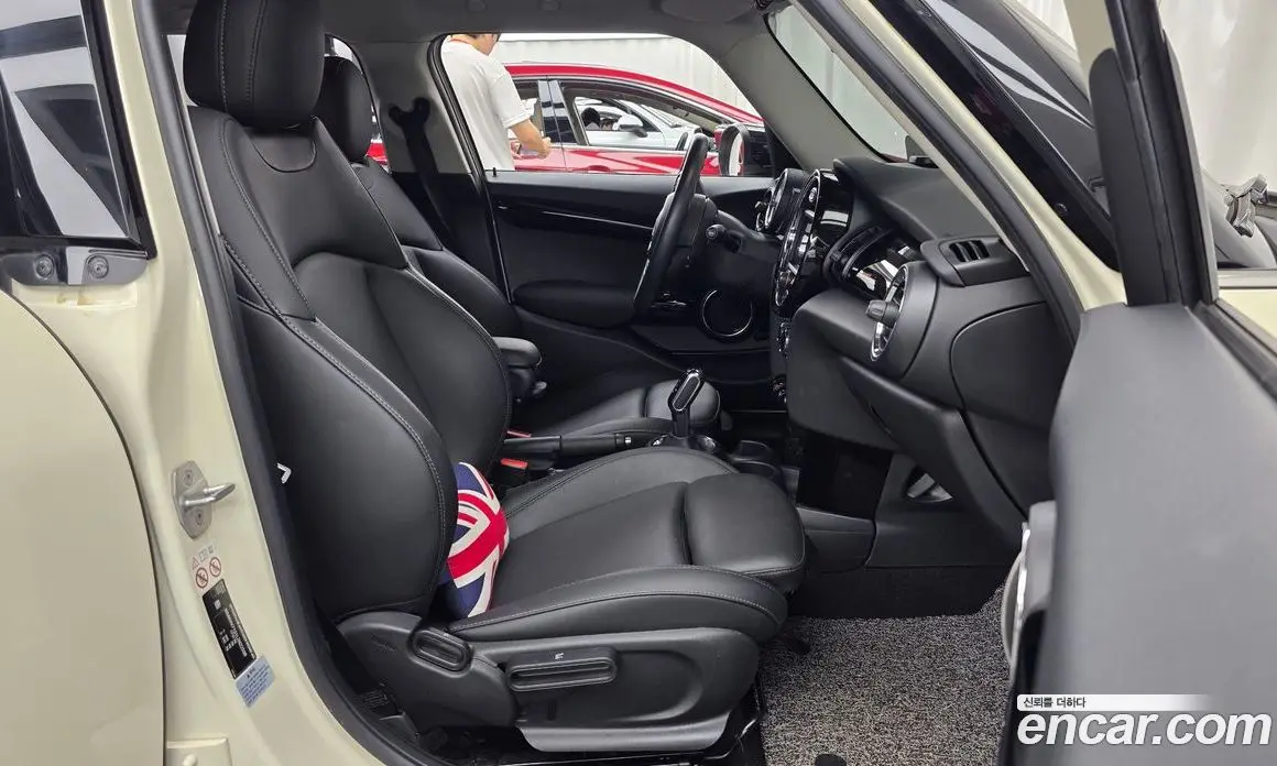 Mini Cooper 2020 1.5 автомат (гидро), фото 11