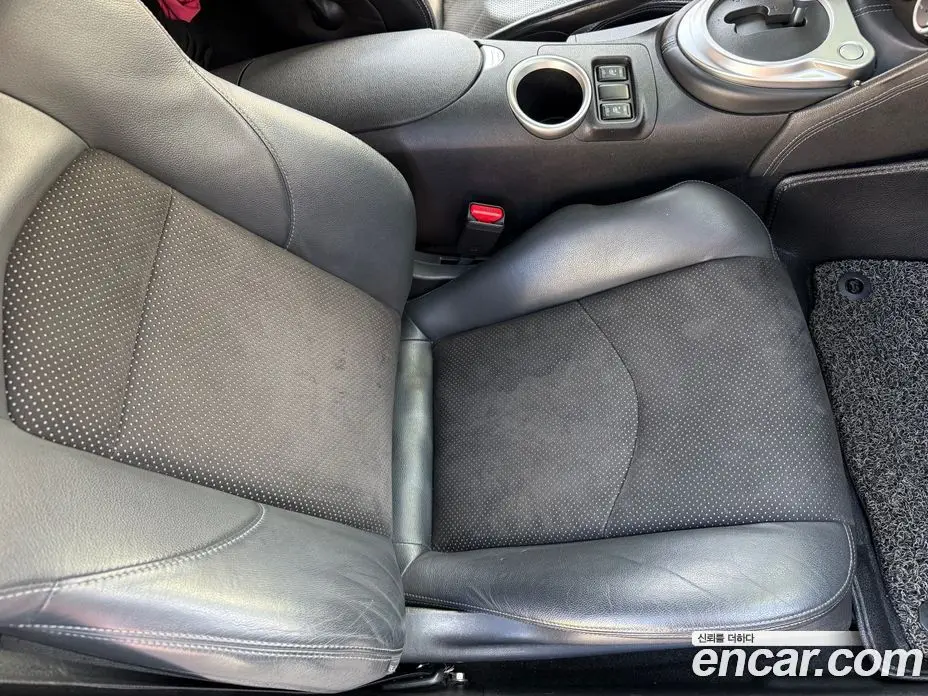 Nissan 370Z 2010 3.7 автомат (гидро), фото 12