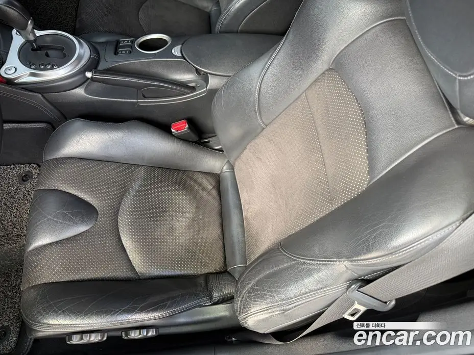 Nissan 370Z 2010 3.7 автомат (гидро), фото 13