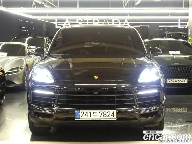 Porsche Cayenne, 2021, 62 107 км