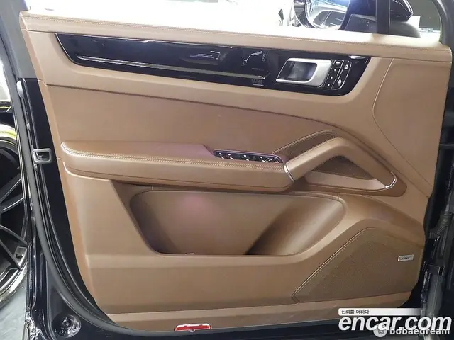 Porsche Cayenne 2021 3.0 автомат (гидро), миниатюра 12