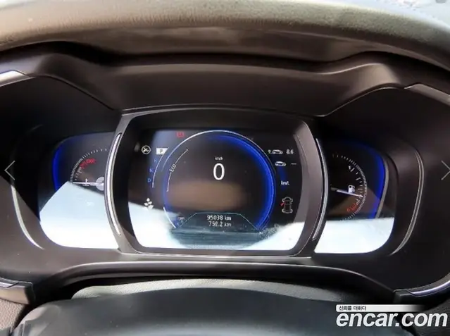 Renault (Samsung) QM6 2020 2.0 автомат (гидро), миниатюра 6 Renault (Samsung) QM6 2020 2.0 автомат (гидро), миниатюра 6