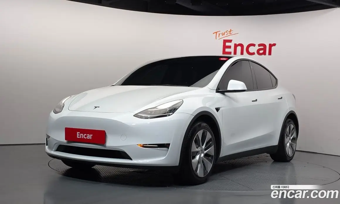 Tesla Model Y 2022 0.2 автомат (гидро), фото 1 Tesla Model Y 2022 0.2 автомат (гидро), фото 1