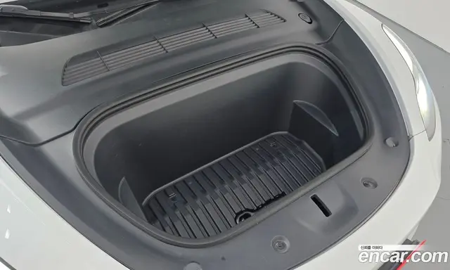 Tesla Model Y 2022 0.2 автомат (гидро), миниатюра 6 Tesla Model Y 2022 0.2 автомат (гидро), миниатюра 6