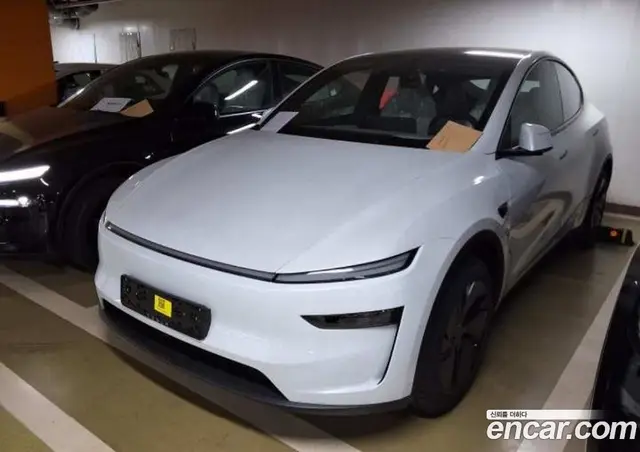Tesla Model Y 2026 0.1 автомат (гидро), миниатюра 2 Tesla Model Y 2026 0.1 автомат (гидро), миниатюра 2
