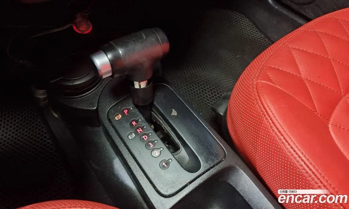 Volkswagen Beatle 2004 2.0 автомат (гидро), фото 9