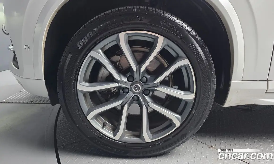 Volvo XC90 2018 2.0 автомат (гидро), фото 5 Volvo XC90 2018 2.0 автомат (гидро), фото 5