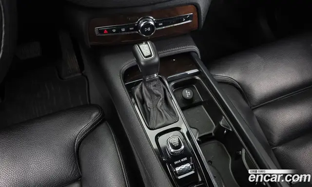 Volvo XC90 2018 2.0 автомат (гидро), миниатюра 9 Volvo XC90 2018 2.0 автомат (гидро), миниатюра 9