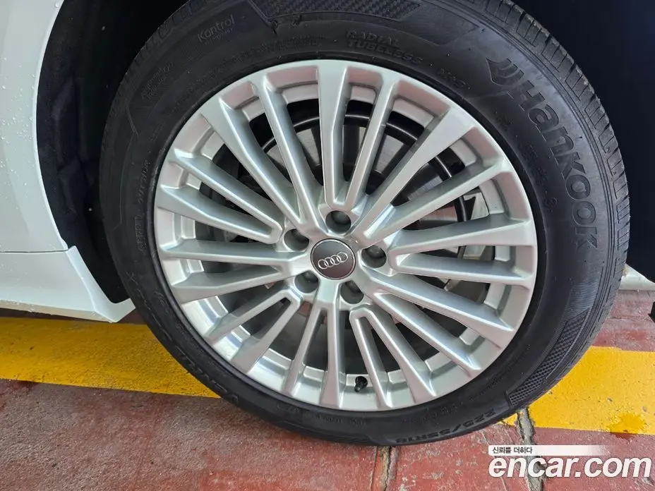 Audi A6 2020 2.0 автомат (гидро), фото 16