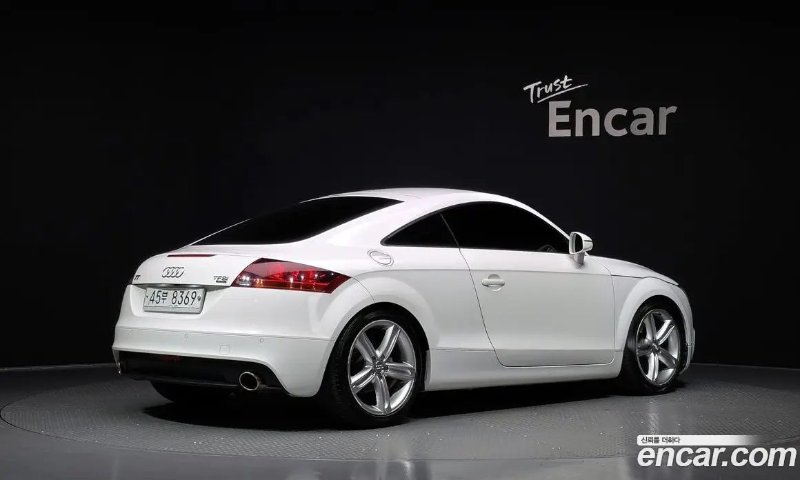 Audi TT 2011 2.0 автомат (гидро), фото 2 Audi TT 2011 2.0 автомат (гидро), фото 2