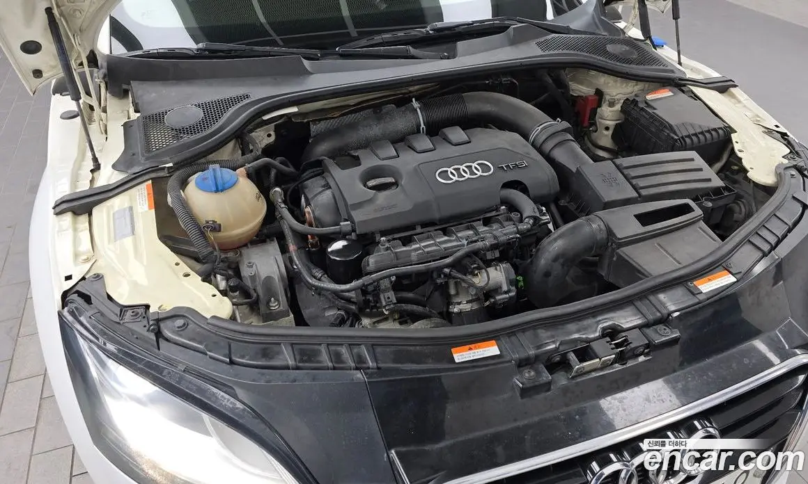 Audi TT 2011 2.0 автомат (гидро), фото 6 Audi TT 2011 2.0 автомат (гидро), фото 6