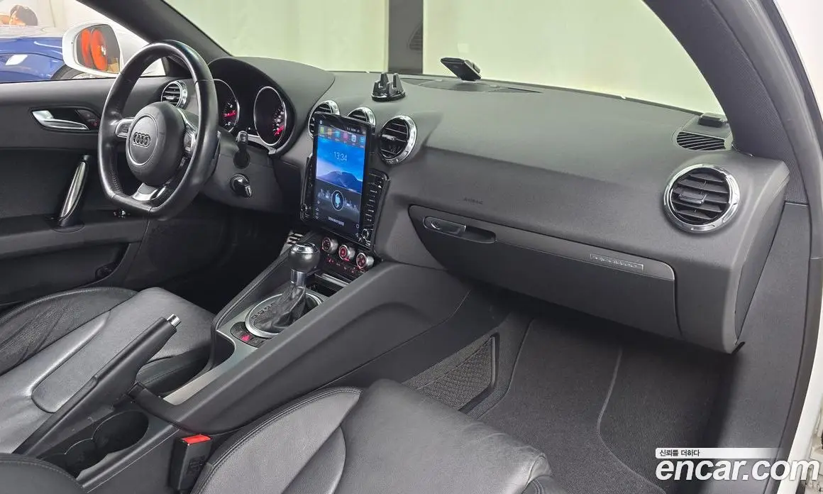 Audi TT 2011 2.0 автомат (гидро), фото 7 Audi TT 2011 2.0 автомат (гидро), фото 7