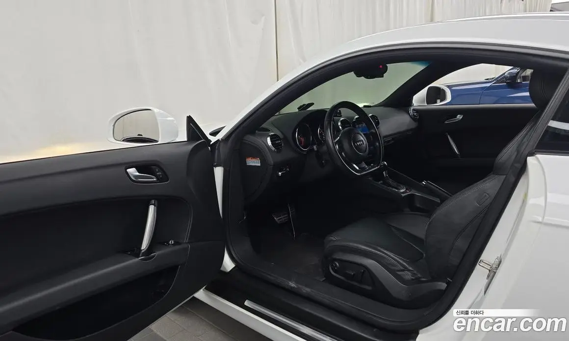 Audi TT 2011 2.0 автомат (гидро), фото 10 Audi TT 2011 2.0 автомат (гидро), фото 10
