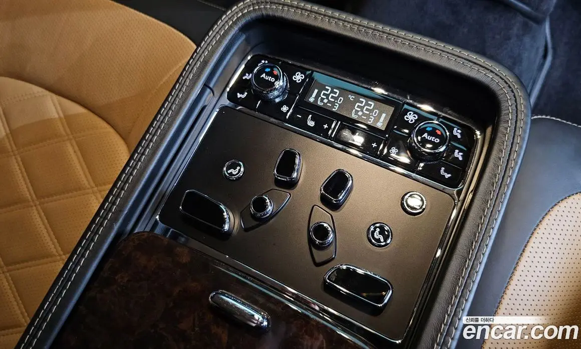 Bentley Mulsanne 2015 6.8 автомат (гидро), фото 17
