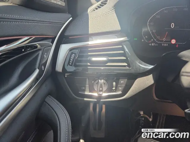 BMW 5 серия 2022 2.0 автомат (гидро), миниатюра 11