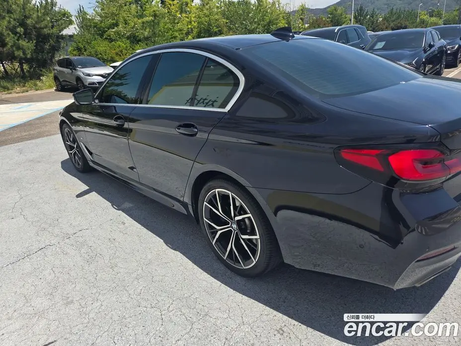 BMW 5 серия 2022 2.0 автомат (гидро), фото 4